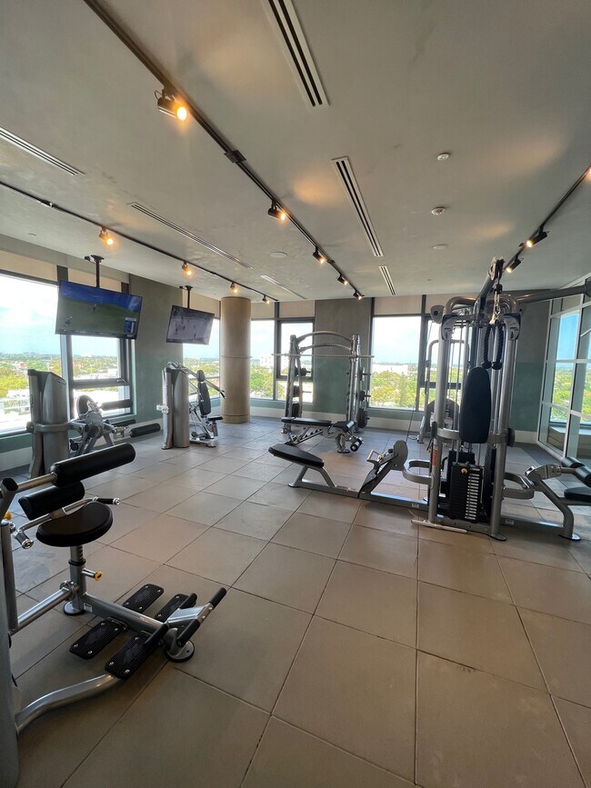 GYM - 251 NW 29th St Unit 207