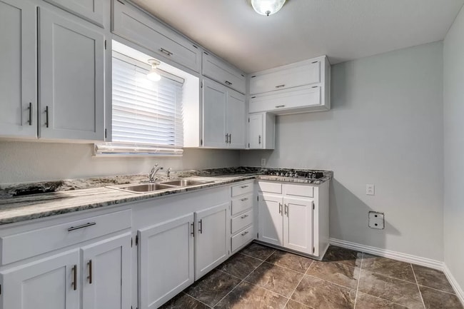 Photo - 1501 Ridgeview St