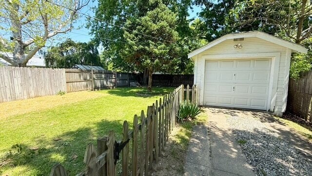 Photo - NEAR EASTSIDE 2BR BUNGALOW RECENTLY UPDATED!