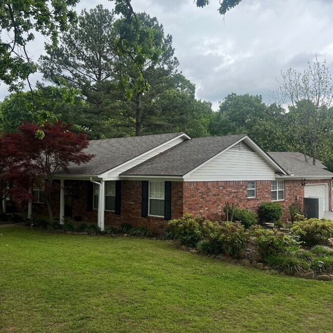 Photo - 10511 Meandering Way