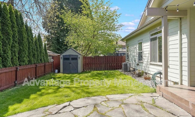 Photo - 1125 SW Cole Pl