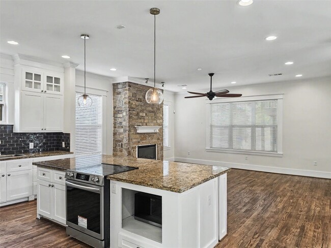 Photo - 603 Archer St