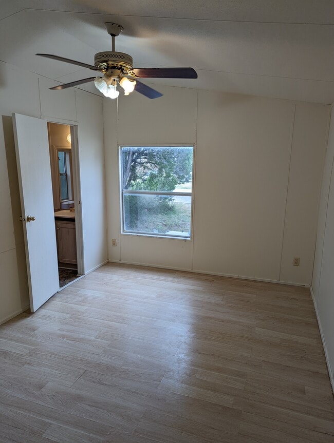 Photo - 7202 Crossbow Trl