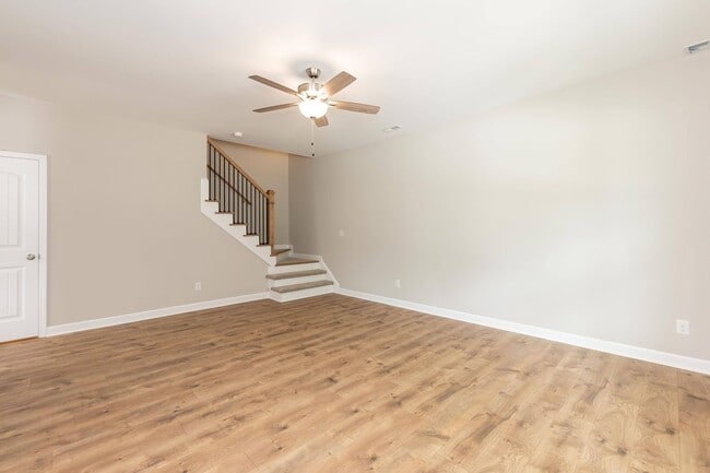 Photo - 208 S Leslie St Unit 208-2 S Leslie St - REAR