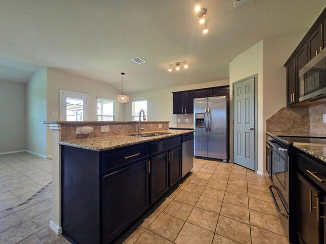 Photo - NEW IN MANAGEMENT - AVAILABLE NOW!