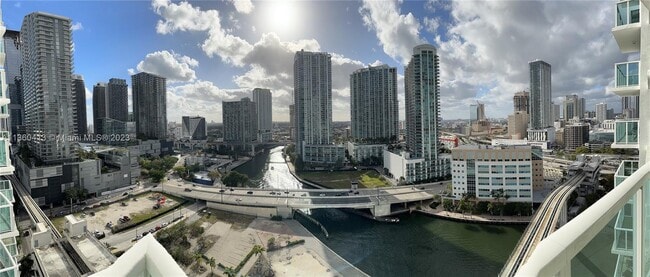 Photo - 31 SE 5th St Unit 500 Brickell condo