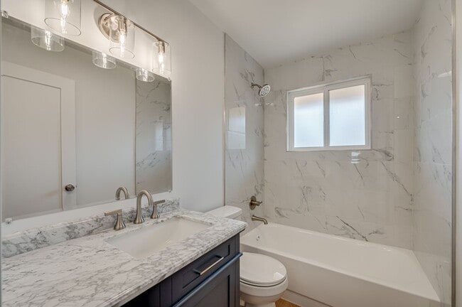 Photo - 626 NE 19th Ave