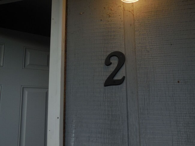 Building Photo - holk696 Unit #2