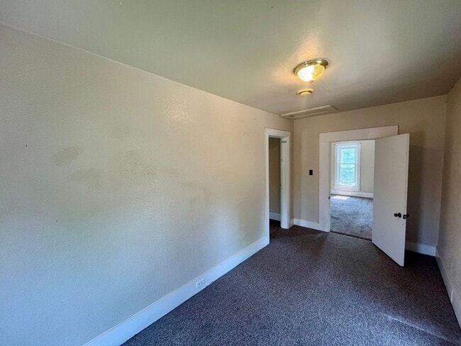 Photo - 516 Callon St Unit Upper