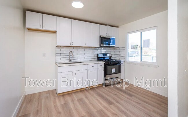 1718 Grand Ave