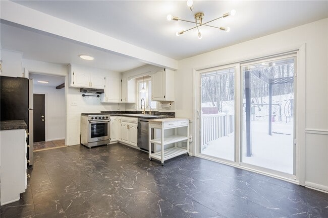 Photo - 105 Chestnut Dr