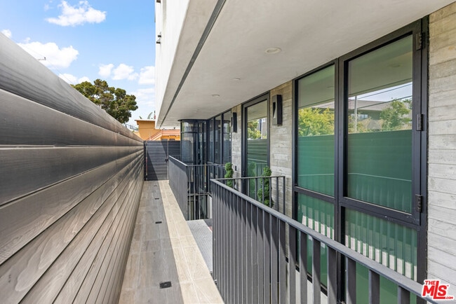 Photo - 1126 Broadway