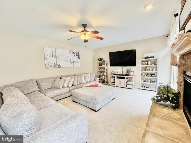 Photo - 29 Kinross Dr