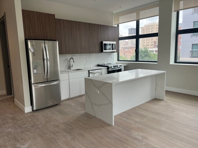 303 Washington St Unit 11C