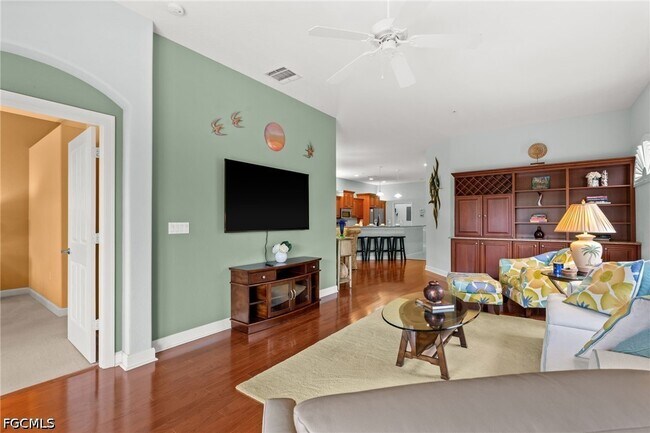 8641 Piazza Del Lago Cir Unit 201