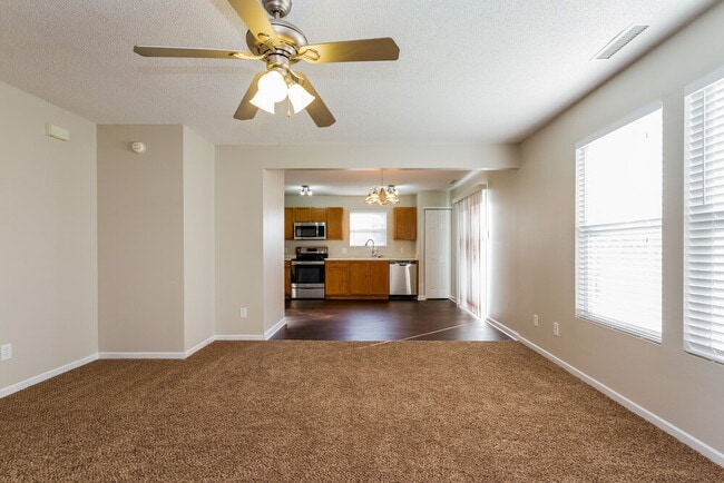 708 Wheatgrass Dr