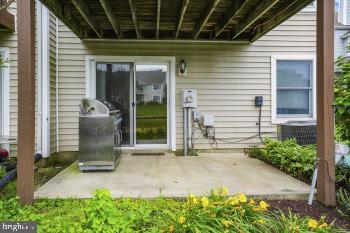 Photo - 312 Blenny Ln