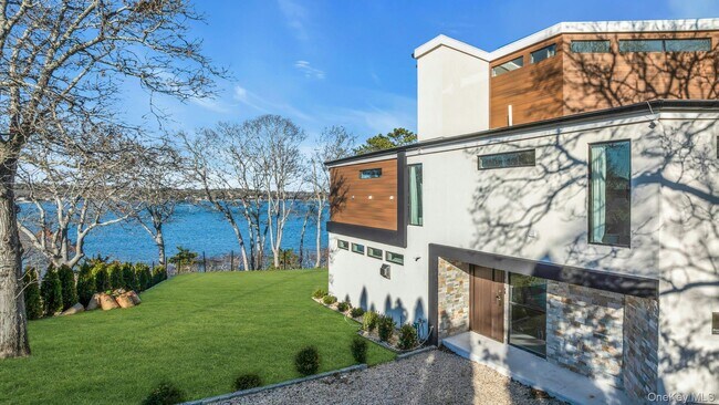 Photo - 10 Bay View Dr