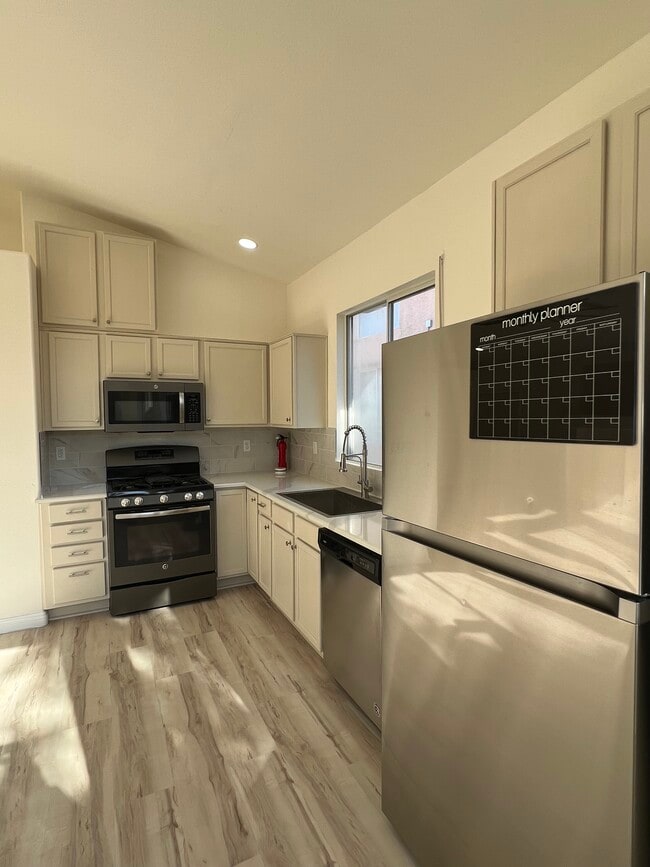 Photo - 2493 W Richmar Ave