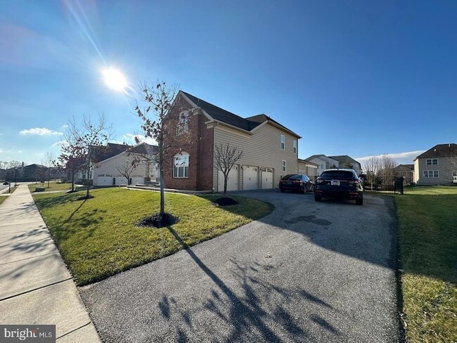 Photo - 124 Odyssey Dr