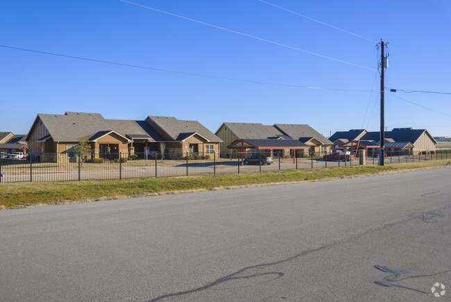 Photo - SilverLeaf Apartments at Gun Barrel City