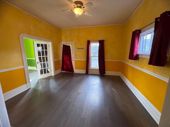 Photo - Adorable 1 BD + Loft and Office Bungalow in SE Richmond Neighborhood. ** Central Heat & AC! **