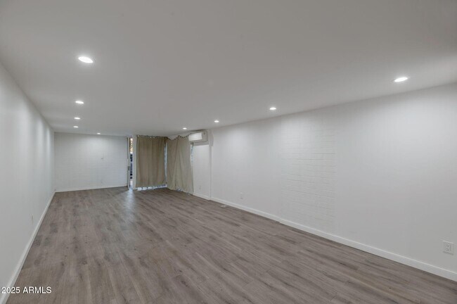 Photo - 1429 N 1st St Unidad 150