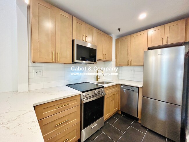 Photo - 188 Marlborough St Unit 5