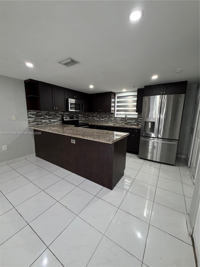 551 NW 82nd Ave Unit 516