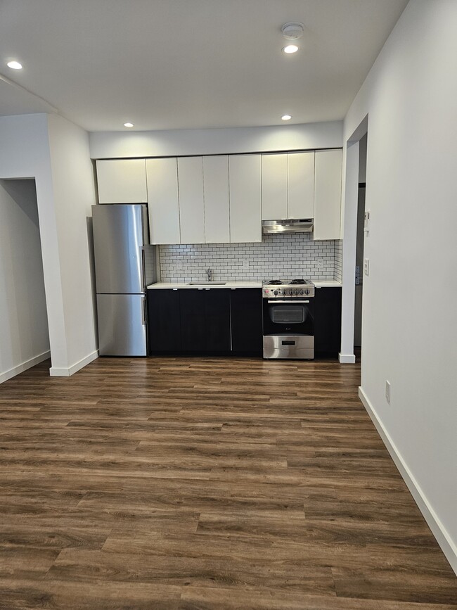Building Photo - The Lofts at 135 Unit 2A