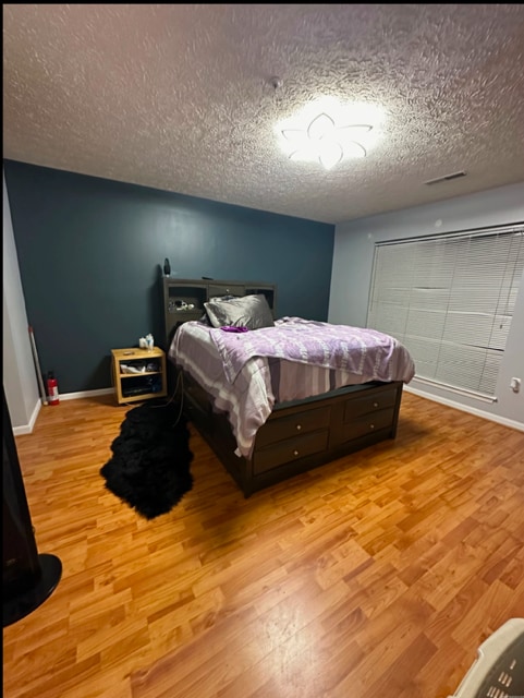 Photo - 15604 Everglade Ln