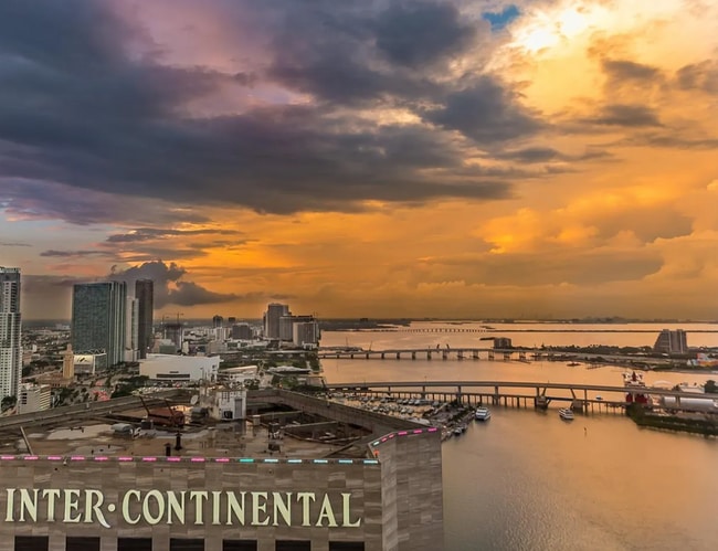 Photo - 335 S Biscayne Blvd Unidad UPH08