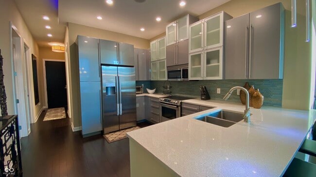 Photo - 1 Virginia Ave Condo Unit 601