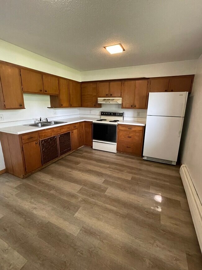 2653 Harvey St, 8 Rental House Rental in Charles City, IA