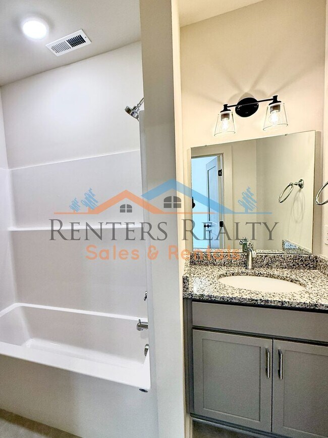 Photo - Modern Luxury Townhouse in the Heart of Huntsville