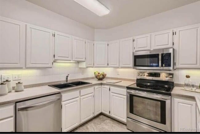 Photo - 3378 W Saratoga Ave