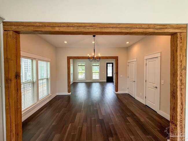 Photo - 517 W Wright St