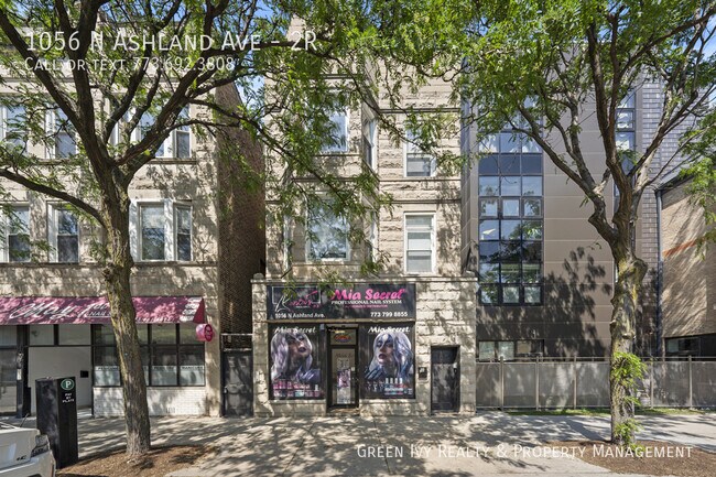 Building Photo - 1056 N Ashland Ave Unit 2R