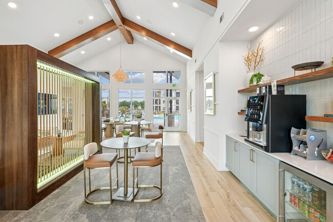 Arcadia at Waterway Hills apartments — community photo