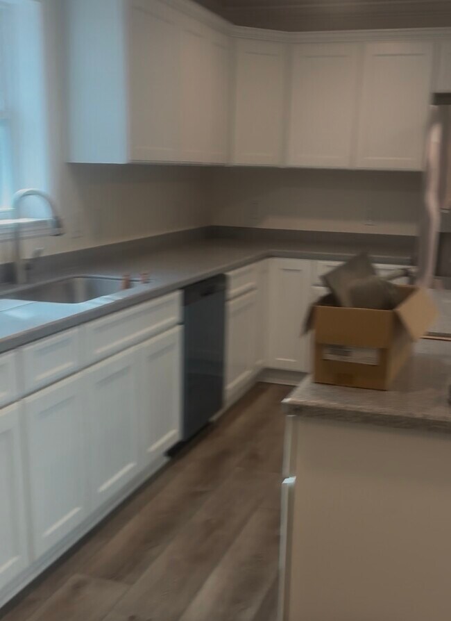 53 Pondview Dr