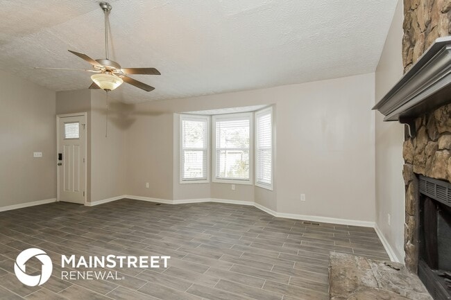Photo - 4809 Nevilly Way