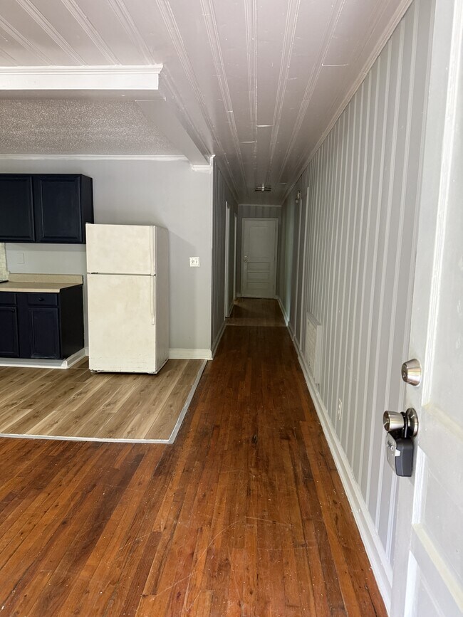 Photo - 1307 Hemingway St