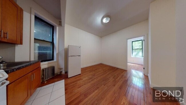 Building Photo - 228 E 36th St Rental