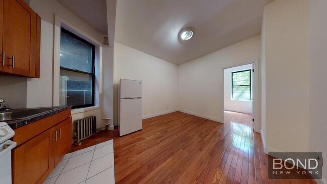 Photo - 228 E 36th St Apartment Unit 2C