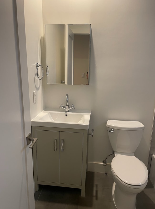 Photo - Single bedroom in beautiful Bernal Heights! Unit A3