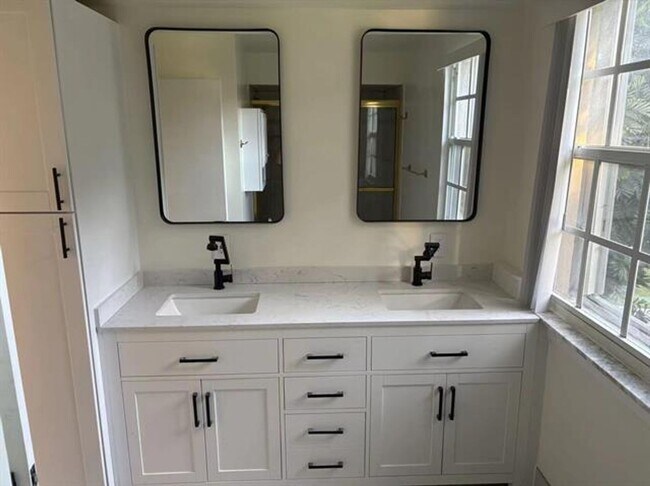 Photo - 11077 Longboat Dr