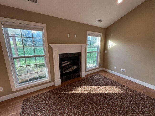 Photo - 4500 Weybridge Dr