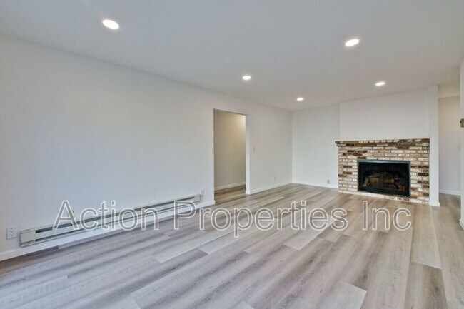 Photo - 445 Carneros Ave Unit #1