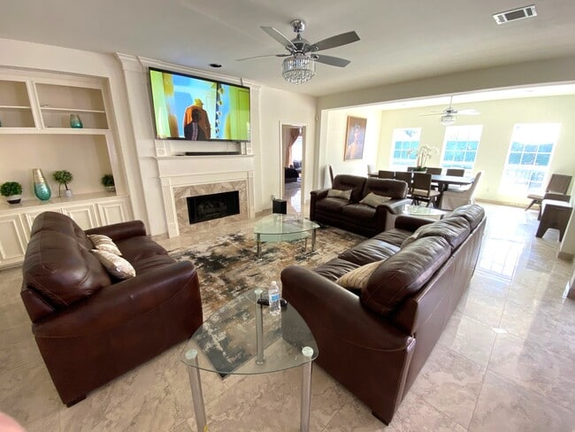 Building Photo - 3806 Shady Harbor Dr Rental