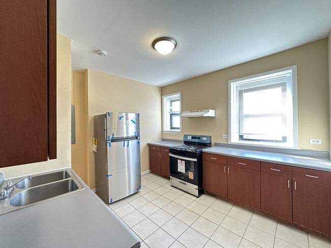 Photo - 4035 W Gladys Ave Unit 2N